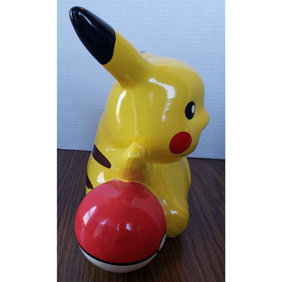Pokemon Pikachu Bank 2017 Cermaic FAB NY Coin Bank NO Stopper Nintendo Gamefreak - Picture 4 of 10
